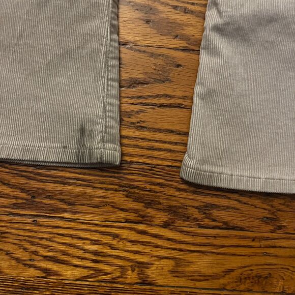 Uniqlo Women's Size 12 Corduroy Slim Flared Pants Light Beige Stretch Academia - Picture 9 of 9